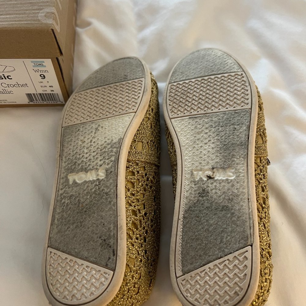 TOMS ladies Classic Mesh Gold Metallic alpargatas size 9 - Picture 3 of 5